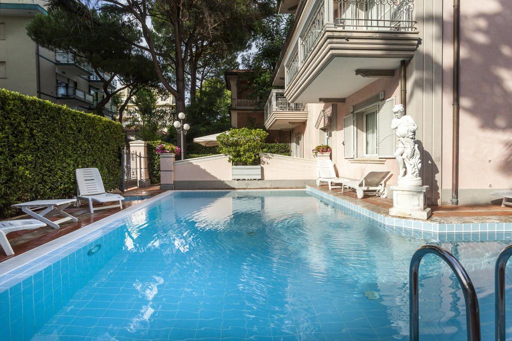 Residenza Villa Lidia Риччоне Екстер'єр фото