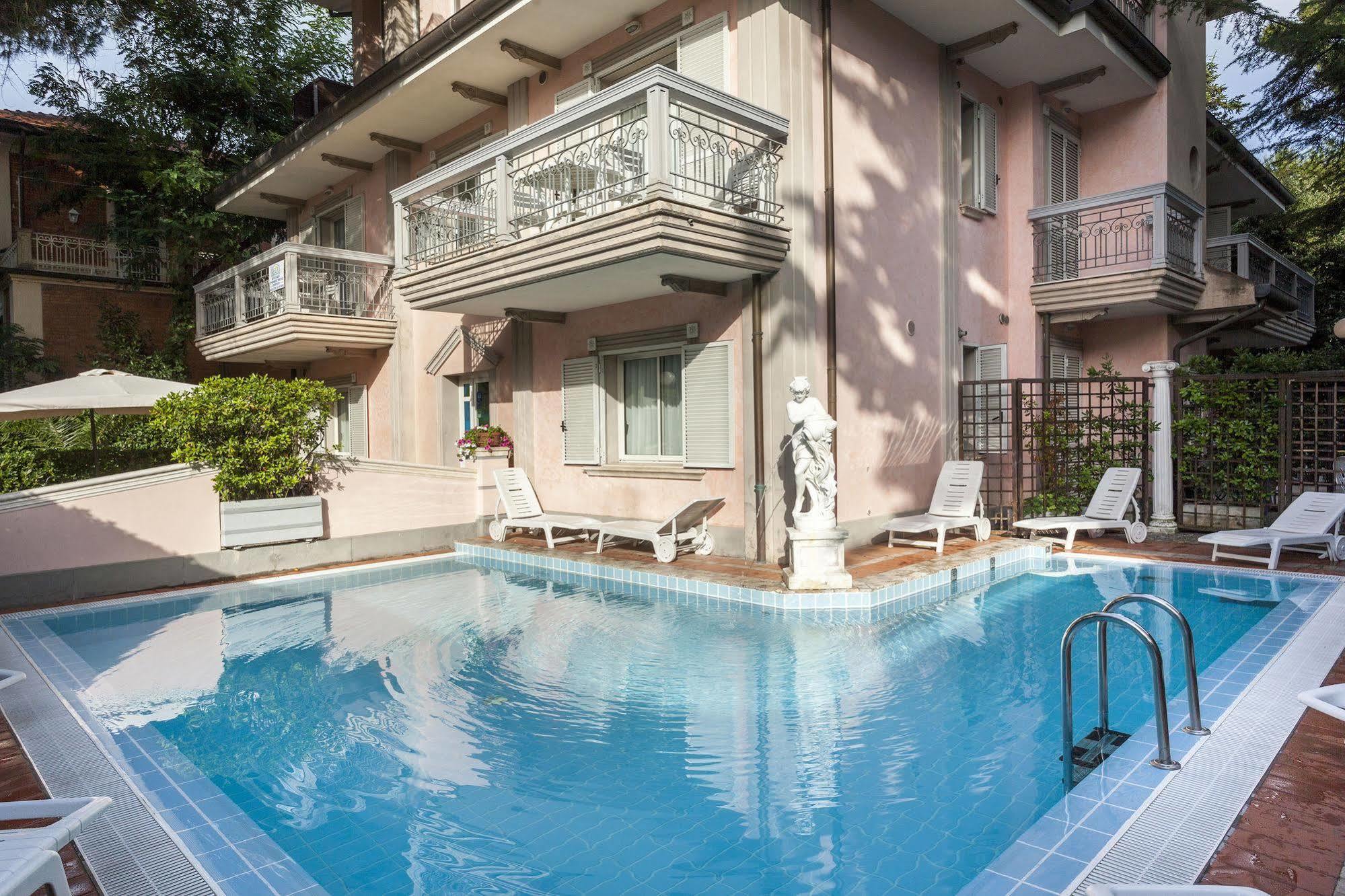 Residenza Villa Lidia Риччоне Екстер'єр фото
